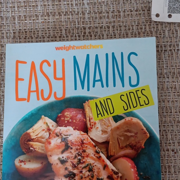 Weight Watchers Easy Mains and Sides. - Picture 2 of 6